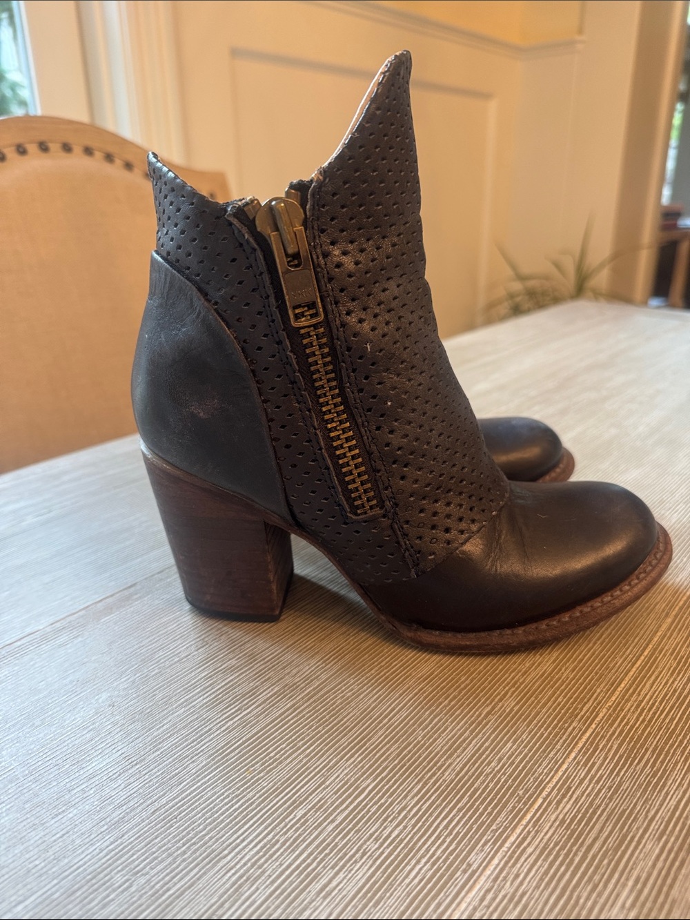 Freebird by Steven Black Perforated Leather Ankle Booties Bowie - Picture 4 of 6